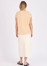 Load image into Gallery viewer, One Ten Willow Half Collar Shell Tee Latte
