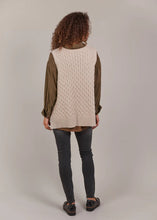 Load image into Gallery viewer, Eb &amp; Ive Naviva Vest Oat
