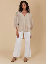 Load image into Gallery viewer, IOM Venus Relaxed Top Canvas
