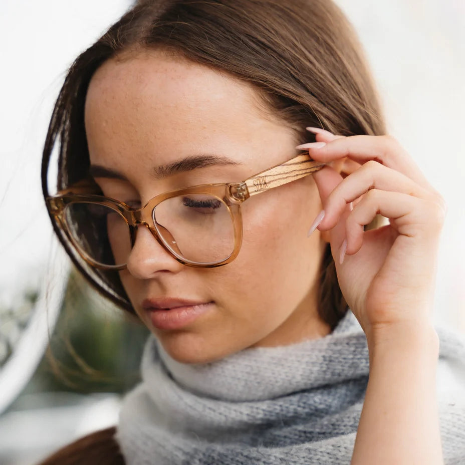 Soek Magnifying Reader Lila Grace Champagne