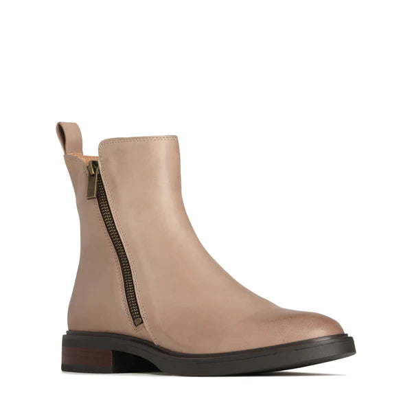 EOS Blaine Taupe