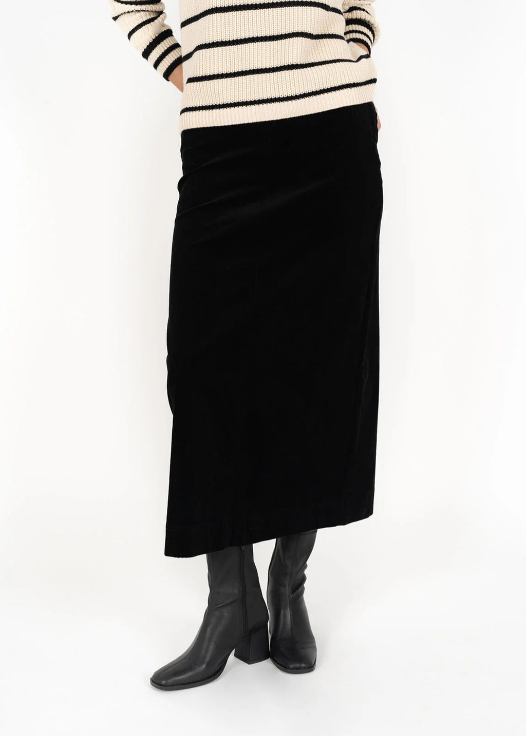 Humidity Cord Skirt Midnight