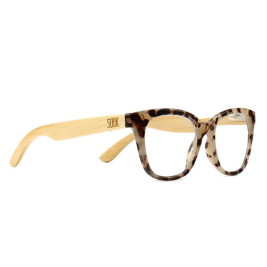 Soek Magnifying Reader Lila Grace Ivory